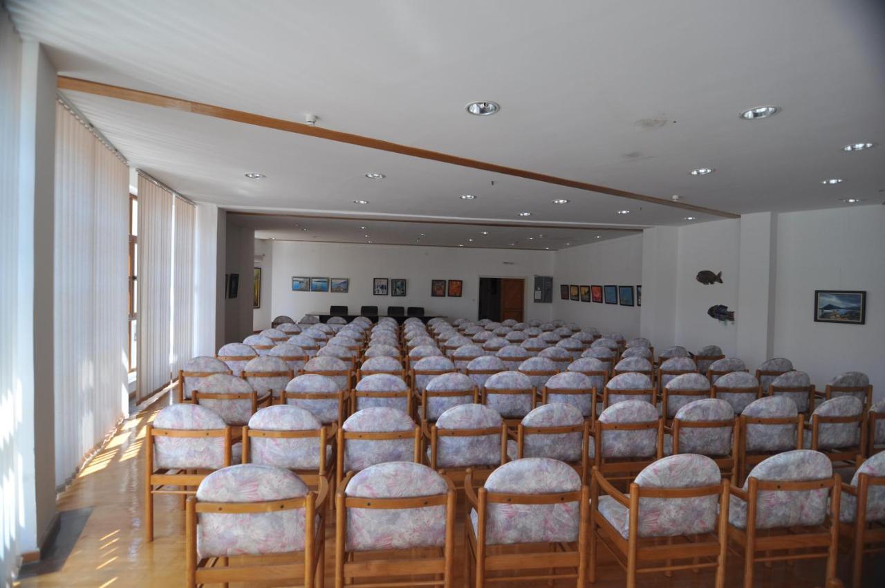 Hotel Vojvodina Igalo Buitenkant foto