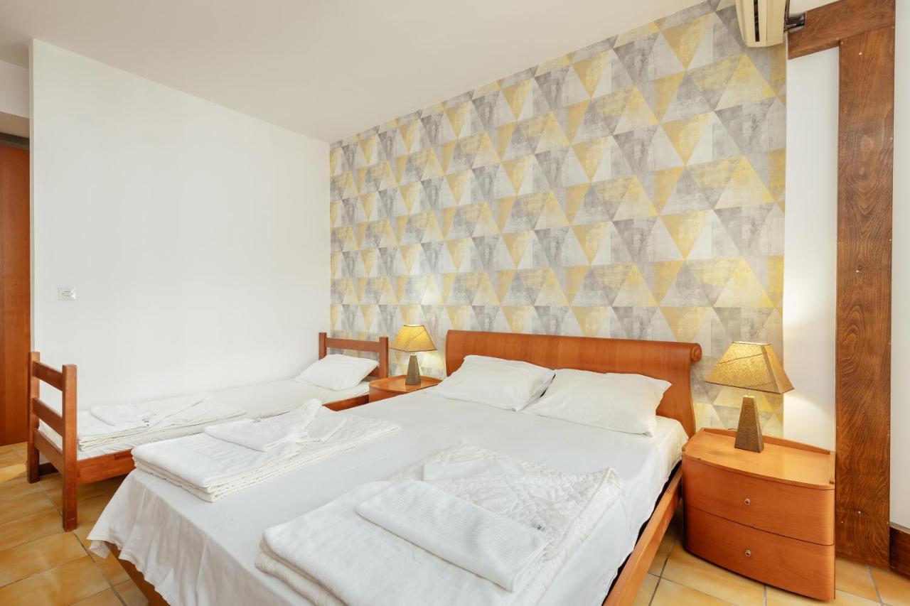 Hotel Vojvodina Igalo Buitenkant foto