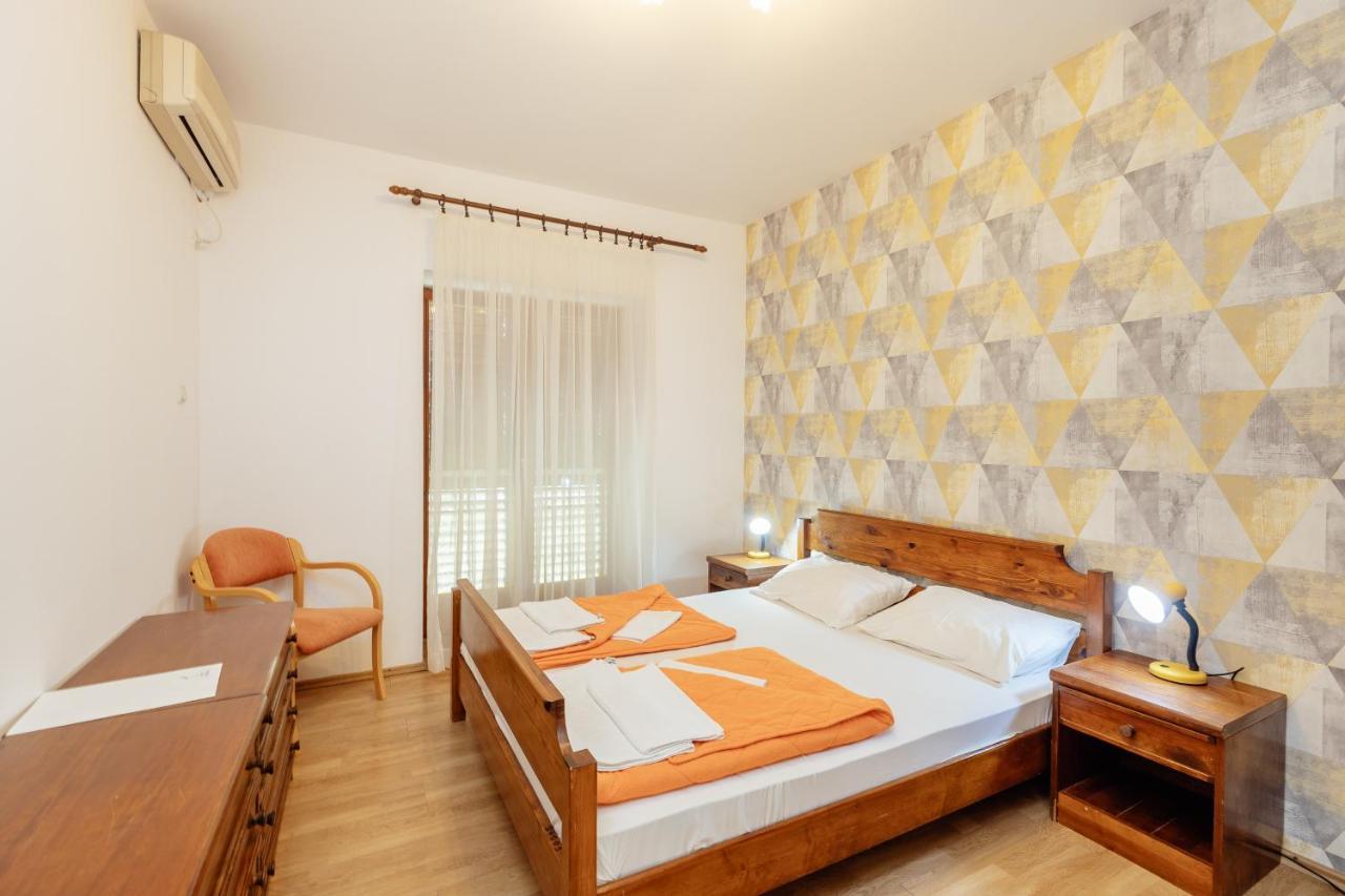 Hotel Vojvodina Igalo Buitenkant foto