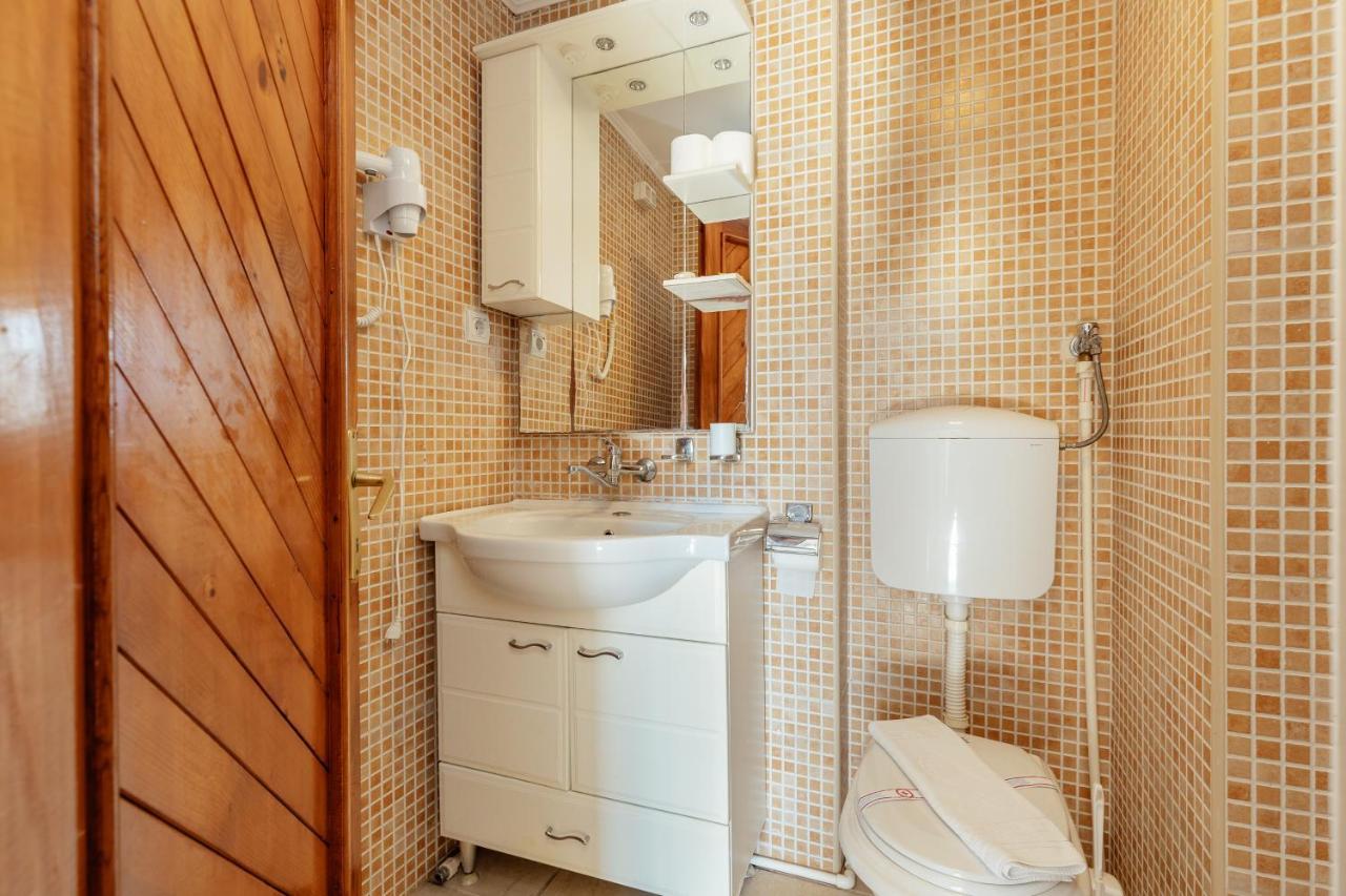 Hotel Vojvodina Igalo Buitenkant foto